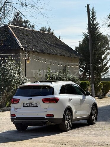 Kia Sorento-7