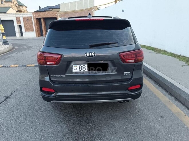 Kia Sorento-9
