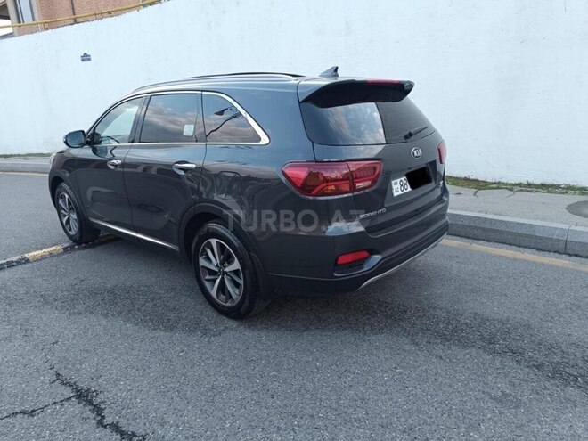 Kia Sorento-7