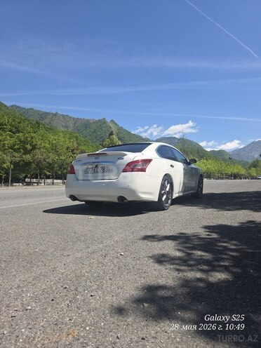 Nissan Maxima-3