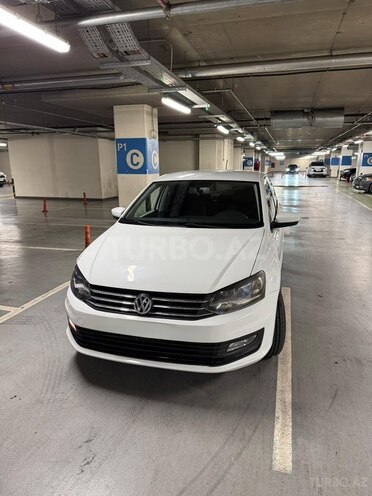 Volkswagen Polo-1