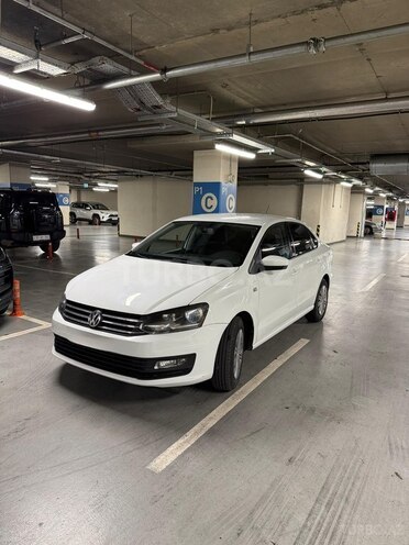 Volkswagen Polo-2