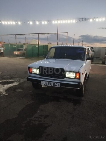 LADA (VAZ) 2107-1
