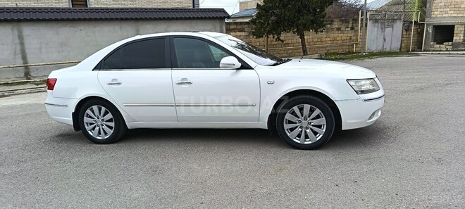 Hyundai Sonata-5