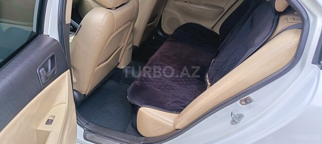 Hyundai Sonata-12