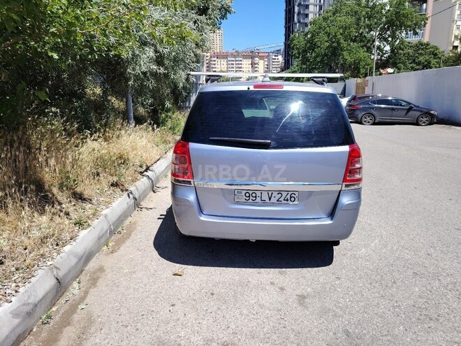 Opel Zafira-7