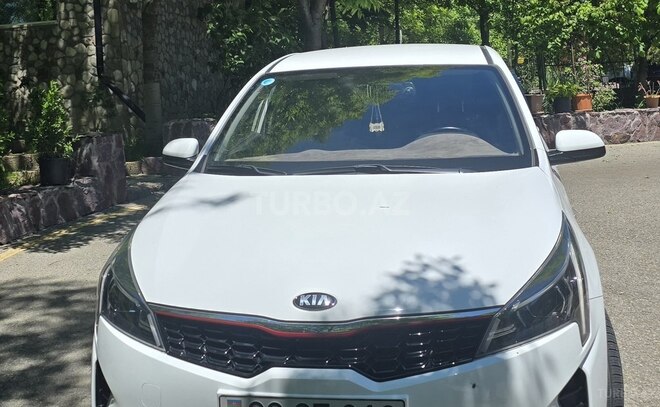 Kia Rio-1