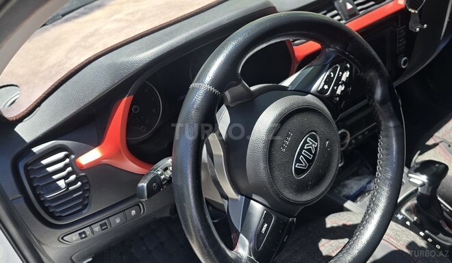 Kia Rio-4