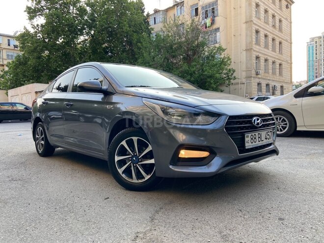 Hyundai Accent-3