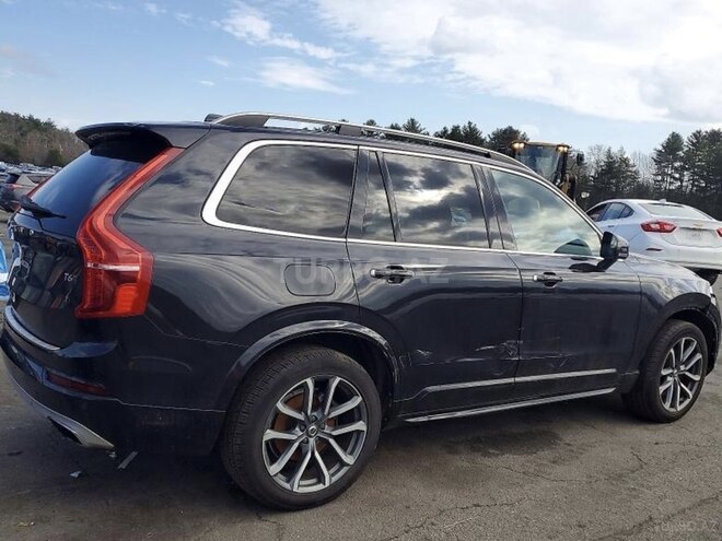 Volvo XC90-5