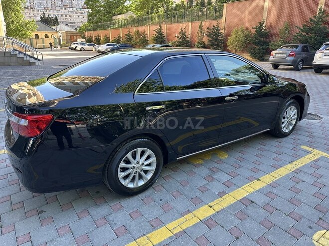Toyota Camry-9