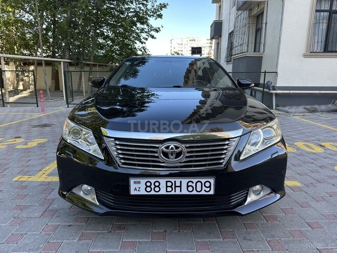 Toyota Camry-1