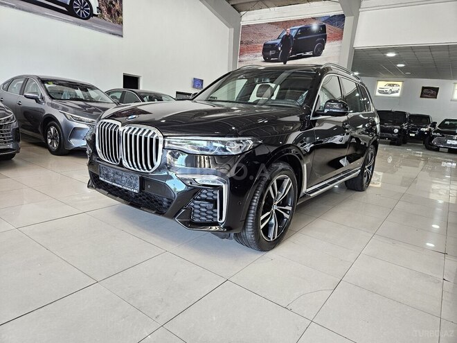 BMW X7-7
