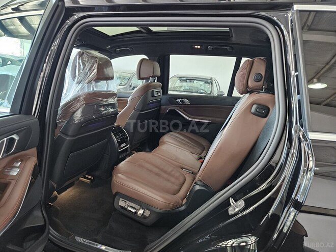 BMW X7-14