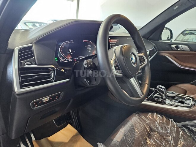 BMW X7-12