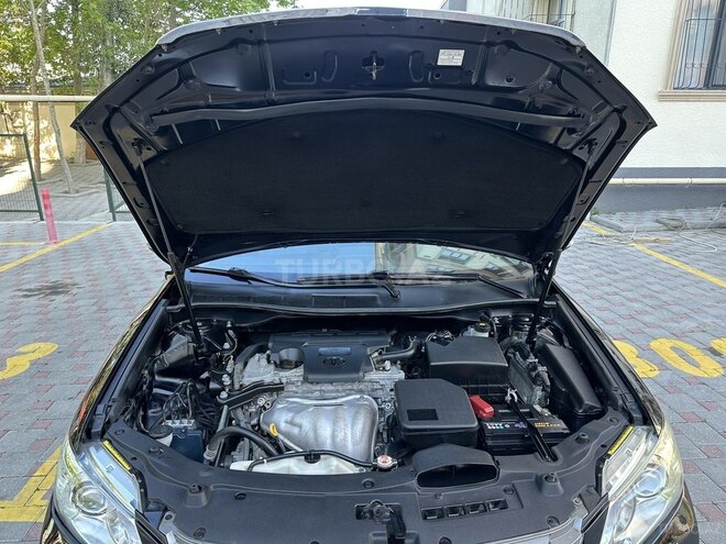 Toyota Camry-19