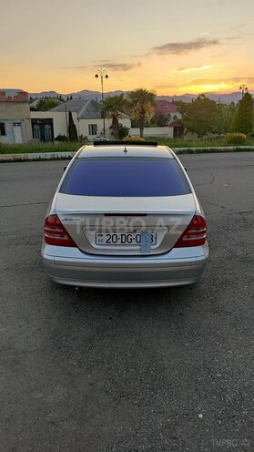 Mercedes C 200-10