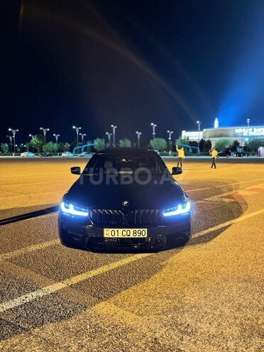BMW 530e-1