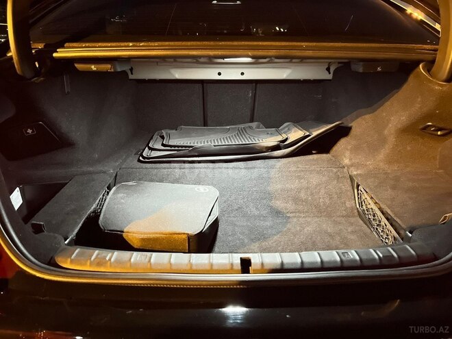 BMW 530e-20