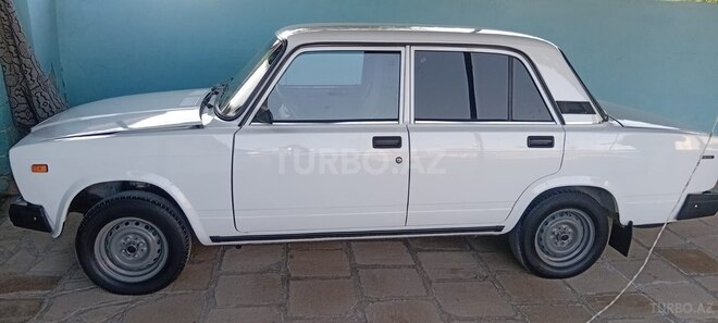 LADA (VAZ) 2107-13