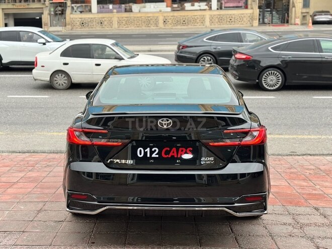 Toyota Camry-5