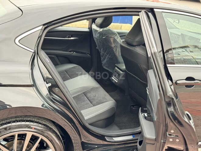 Toyota Camry-14
