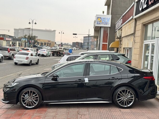 Toyota Camry-3