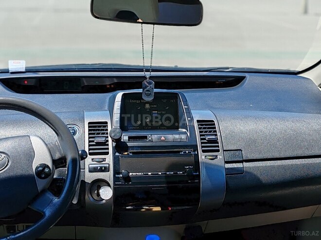 Toyota Prius-3