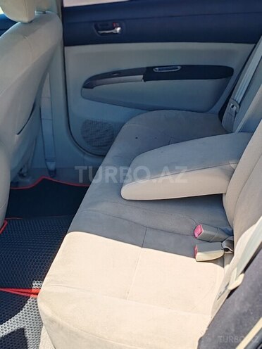 Toyota Prius-4