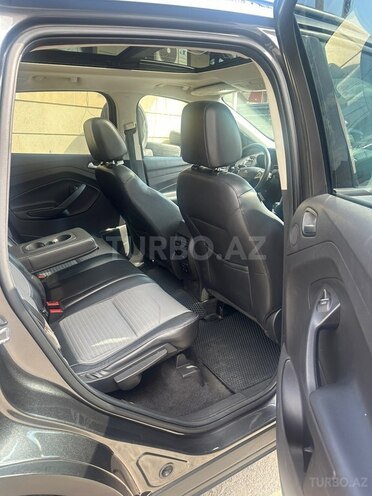 Ford Escape-9