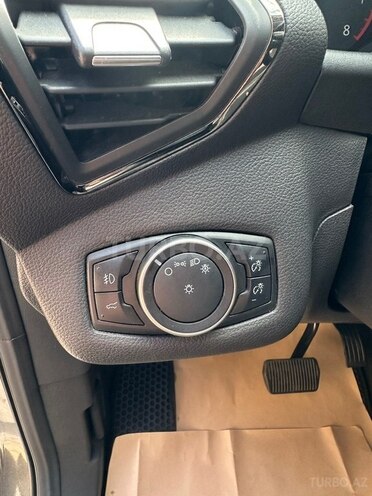 Ford Escape-16