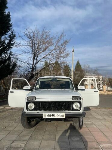 LADA (VAZ) Niva-6