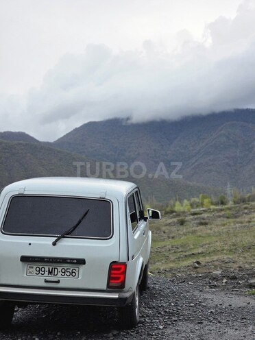 LADA (VAZ) Niva-11