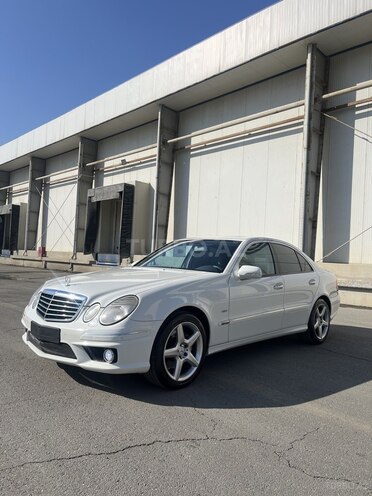 Mercedes E 350-1