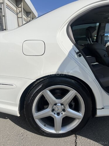 Mercedes E 350-7