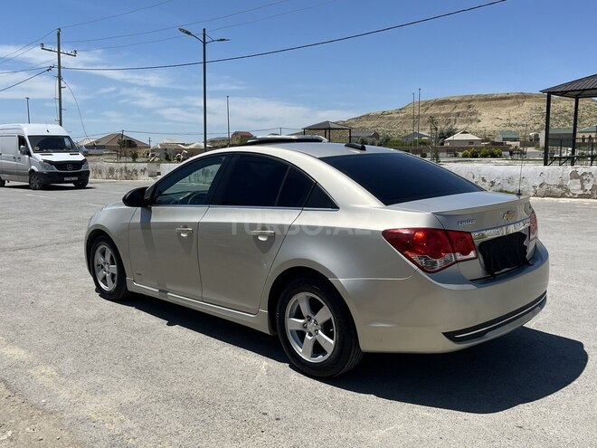 Chevrolet Cruze-5