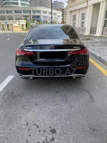 Mercedes E 300 e 4MATIC-5