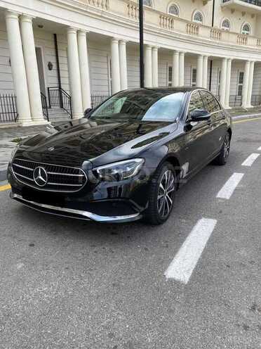 Mercedes E 300 e 4MATIC-6