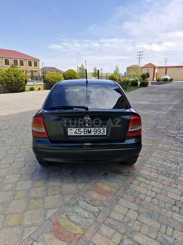 Opel Astra-13