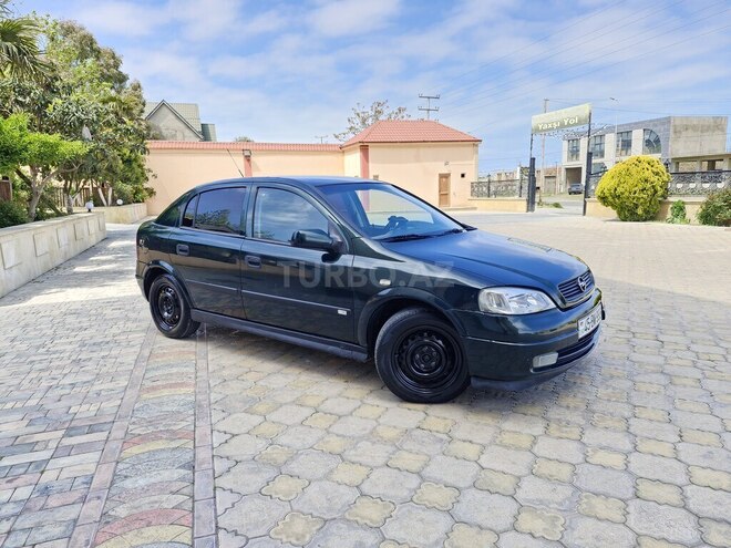 Opel Astra-11