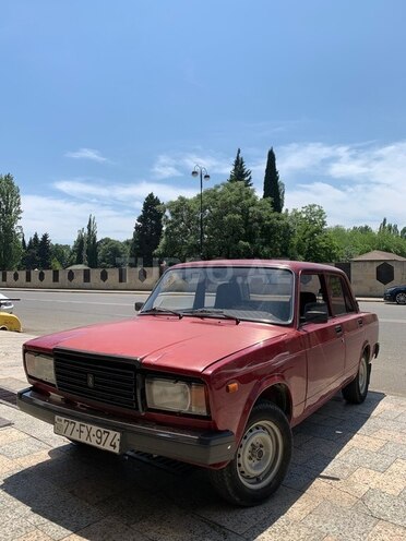 LADA (VAZ) 2107-2
