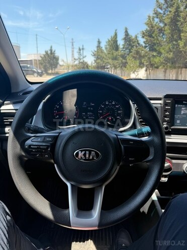 Kia Rio-9