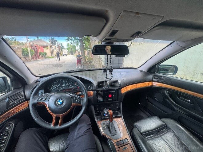 BMW 525-6
