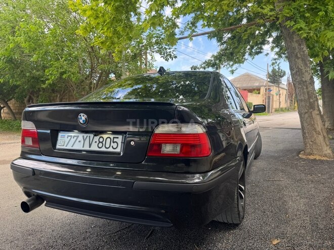 BMW 525-12