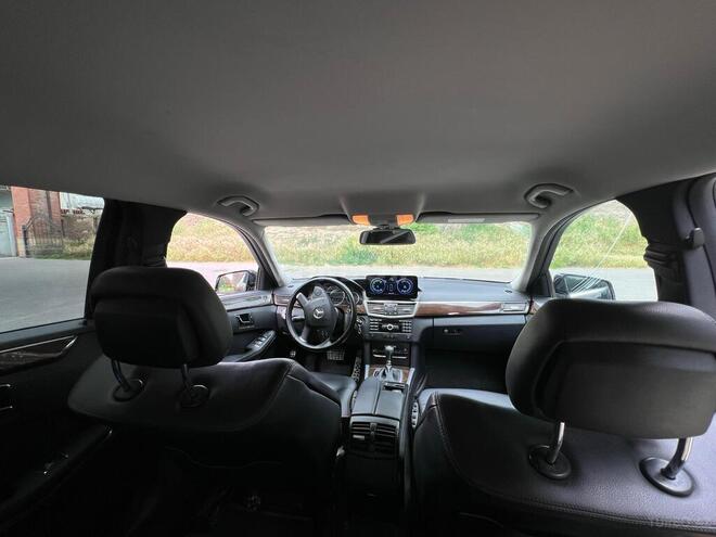 Mercedes E 220-6