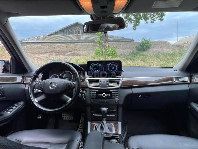 Mercedes E 220-9