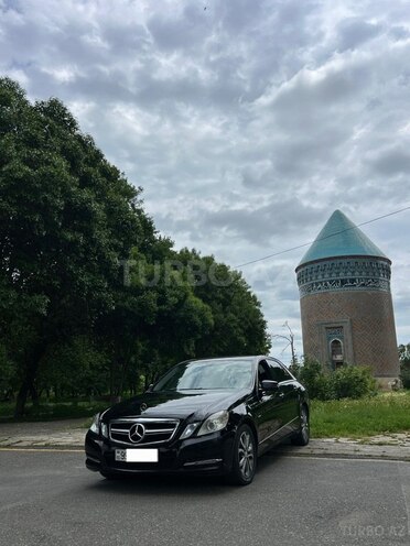 Mercedes E 220-3