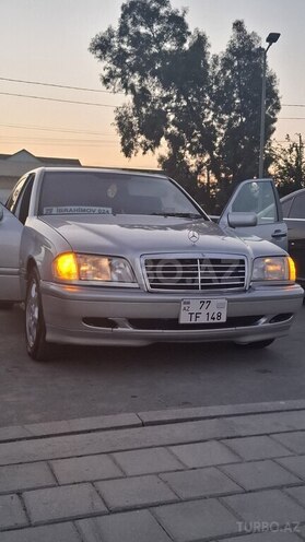 Mercedes C 230-1