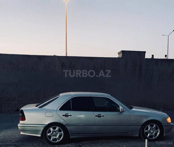 Mercedes C 230-6