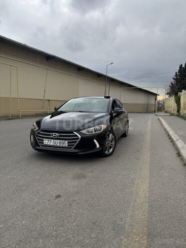 Hyundai Elantra-3